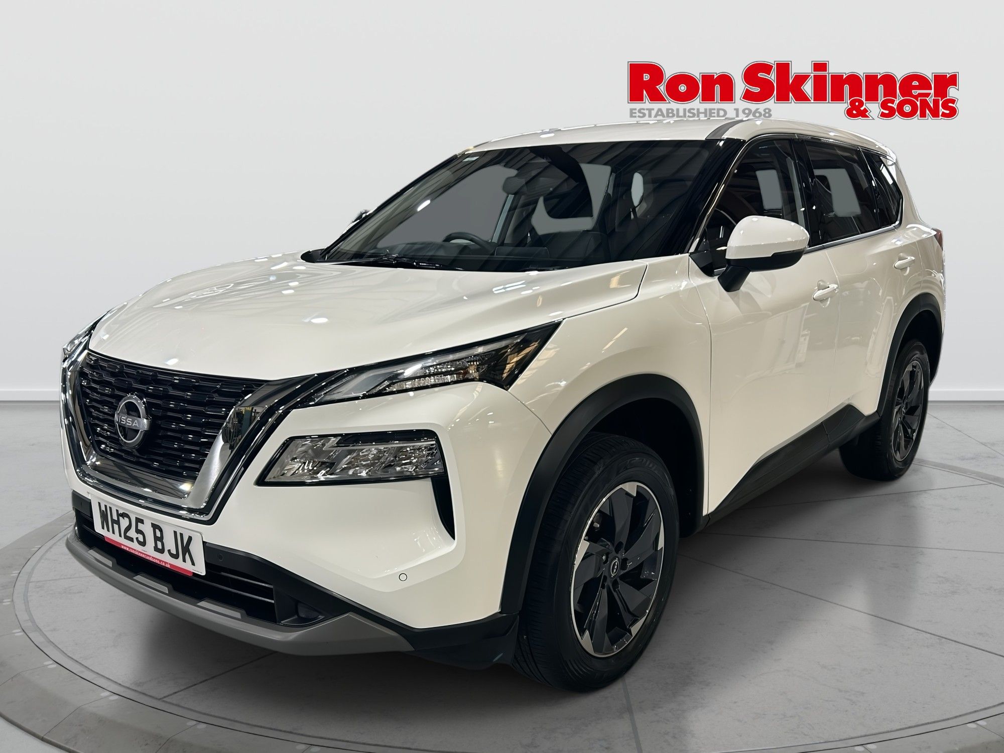 2025 Nissan X-Trail — image 2