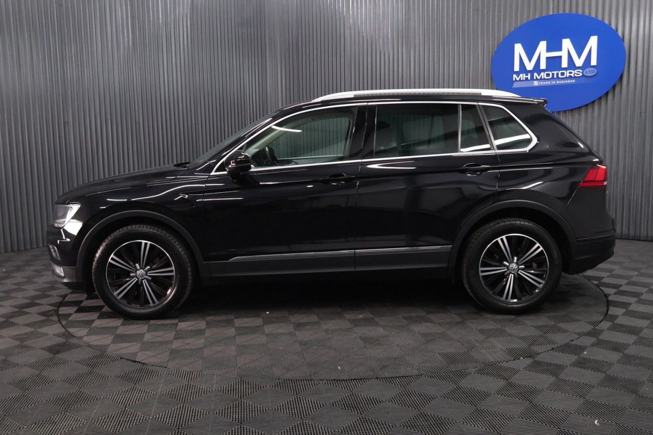 2017 VOLKSWAGEN TIGUAN 2.0 TDI BlueMotion Tech SE SUV 5dr Diesel Manual Euro 6 (s/s) (150 ps) SPAC - vehicle photo 4 for sale on PureCar
