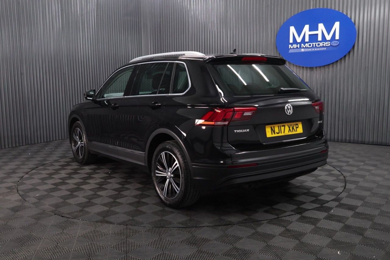 2017 VOLKSWAGEN TIGUAN 2.0 TDI BlueMotion Tech SE SUV 5dr Diesel Manual Euro 6 (s/s) (150 ps) SPAC - vehicle photo 5 for sale on PureCar