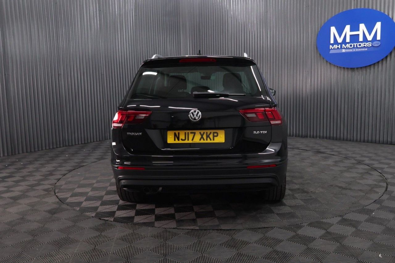 2017 VOLKSWAGEN TIGUAN 2.0 TDI BlueMotion Tech SE SUV 5dr Diesel Manual Euro 6 (s/s) (150 ps) SPAC - vehicle photo 6 for sale on PureCar