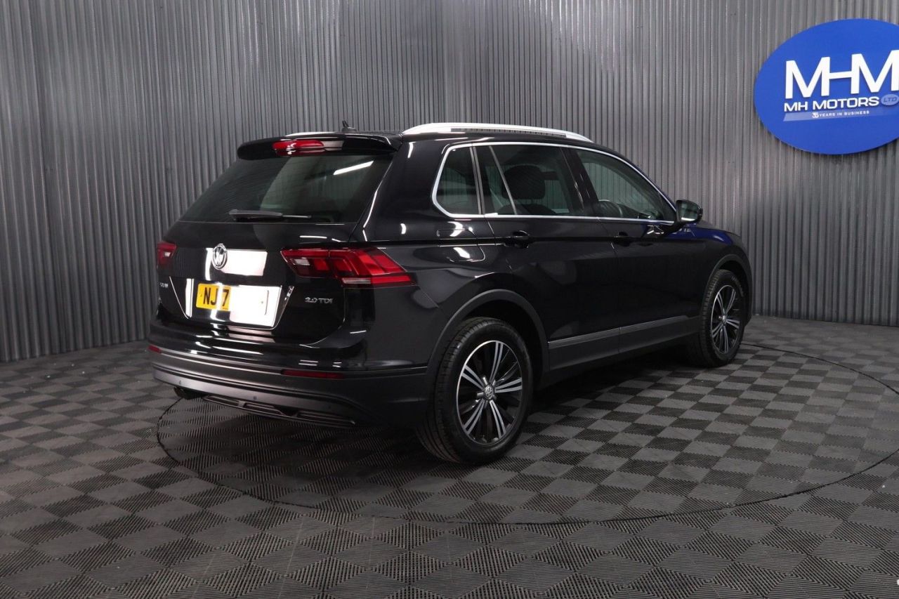 2017 VOLKSWAGEN TIGUAN 2.0 TDI BlueMotion Tech SE SUV 5dr Diesel Manual Euro 6 (s/s) (150 ps) SPAC - vehicle photo 7 for sale on PureCar