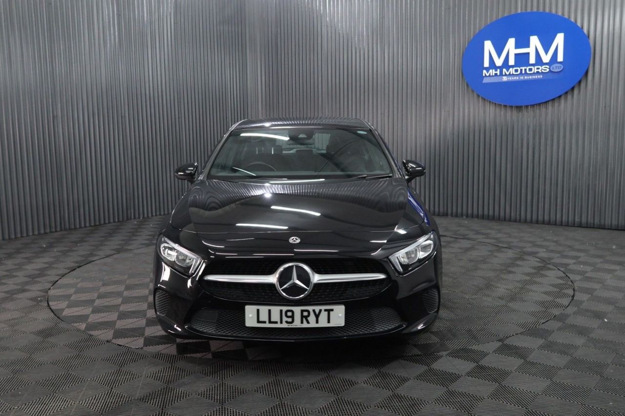 2019 MERCEDES A CLASS 1.5 A180d Sport Hatchback 5dr Diesel 7G-DCT Euro 6 (s/s) (116 ps) LONG MOT - vehicle photo 2 for sale on PureCar