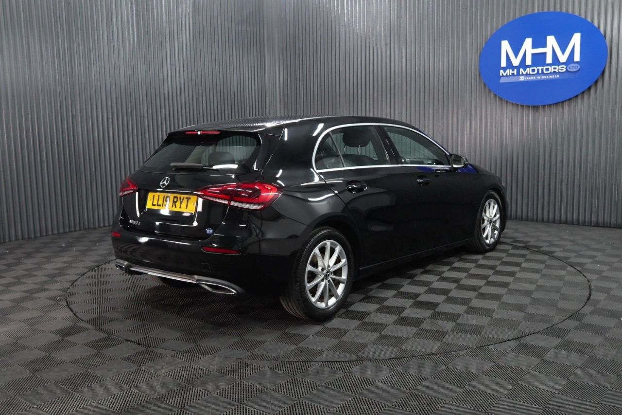 2019 MERCEDES A CLASS 1.5 A180d Sport Hatchback 5dr Diesel 7G-DCT Euro 6 (s/s) (116 ps) LONG MOT - vehicle photo 7 for sale on PureCar