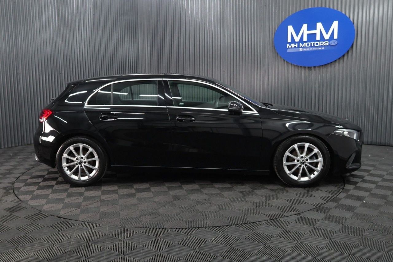 2019 MERCEDES A CLASS 1.5 A180d Sport Hatchback 5dr Diesel 7G-DCT Euro 6 (s/s) (116 ps) LONG MOT - vehicle photo 8 for sale on PureCar