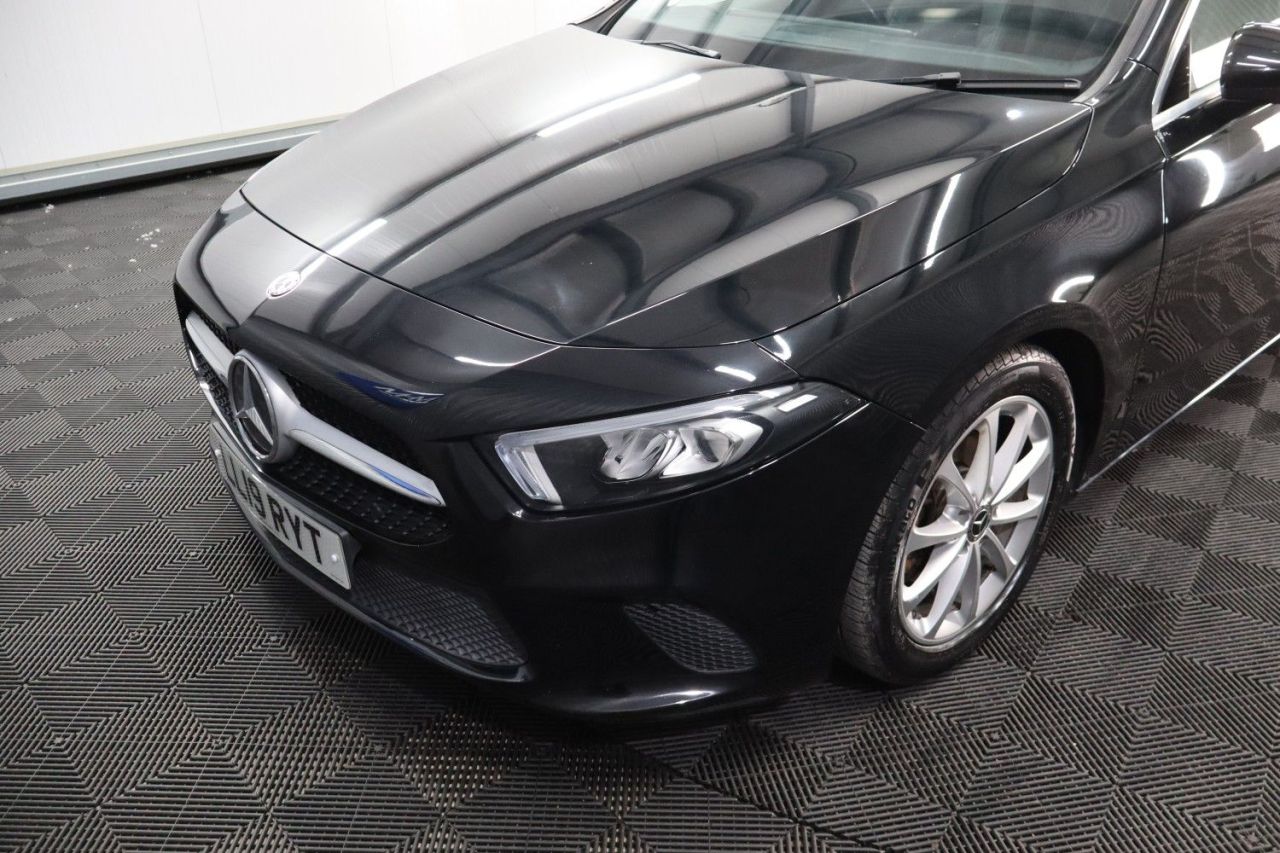 2019 MERCEDES A CLASS 1.5 A180d Sport Hatchback 5dr Diesel 7G-DCT Euro 6 (s/s) (116 ps) LONG MOT - vehicle photo 15 for sale on PureCar