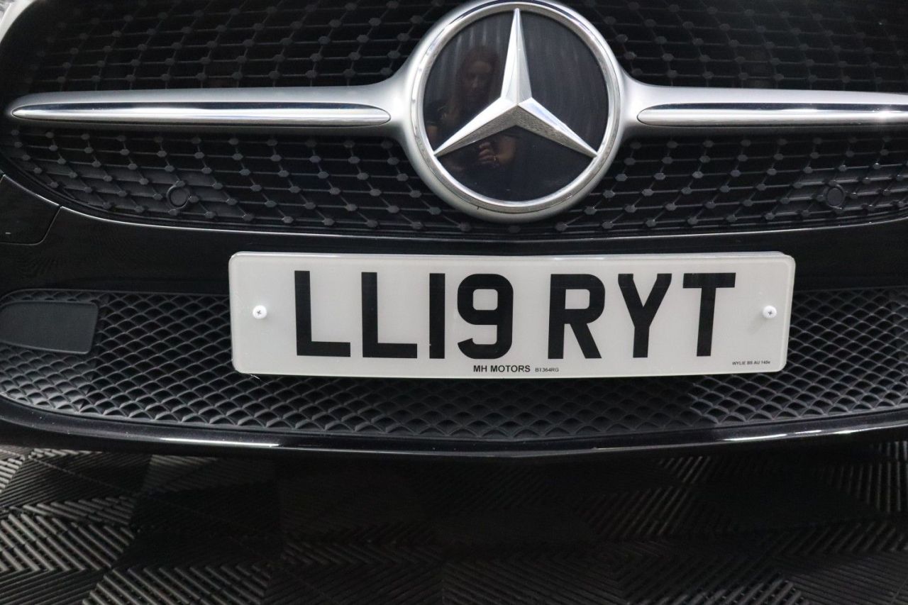 2019 MERCEDES A CLASS 1.5 A180d Sport Hatchback 5dr Diesel 7G-DCT Euro 6 (s/s) (116 ps) LONG MOT - vehicle photo 17 for sale on PureCar