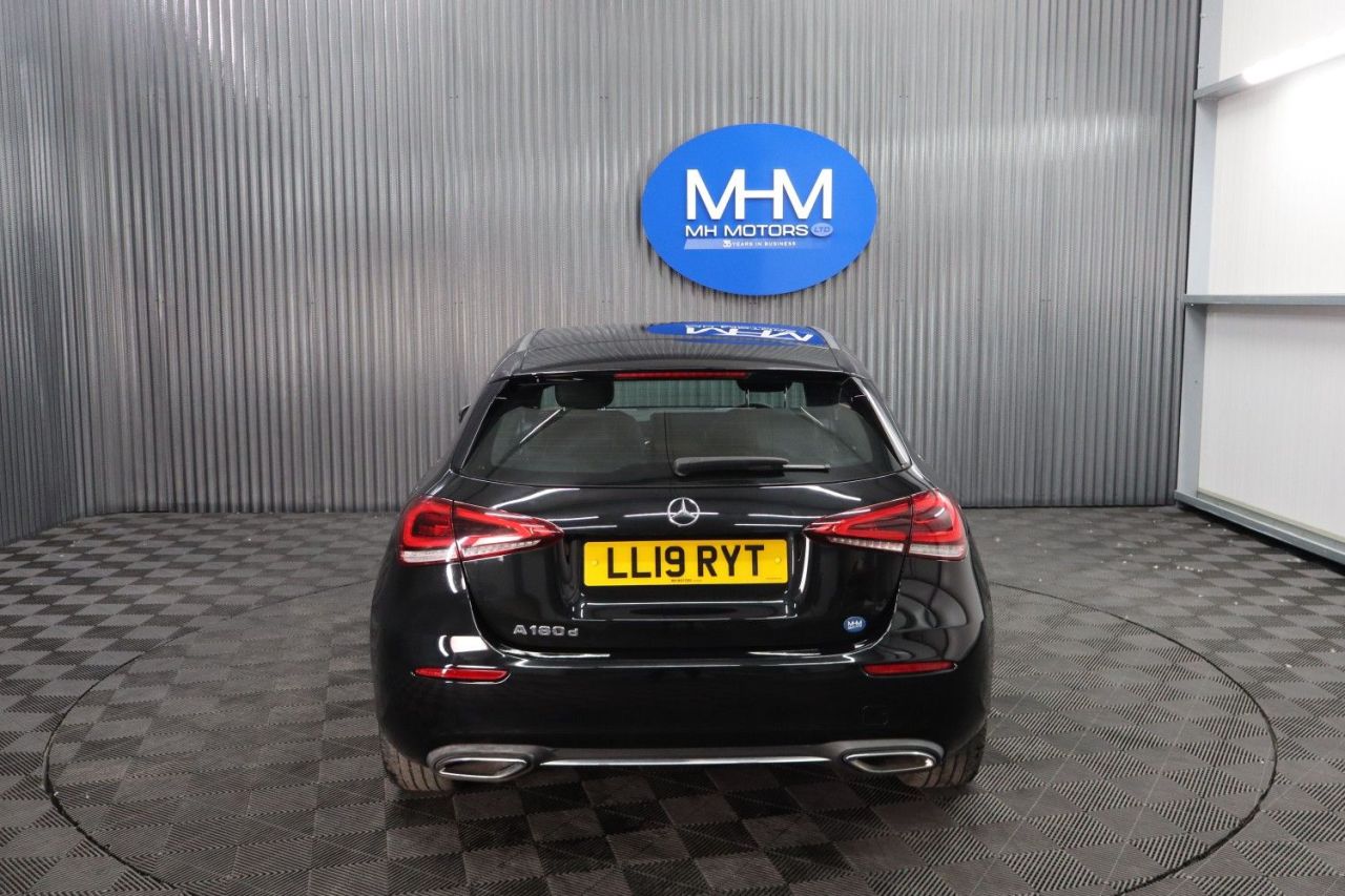 2019 MERCEDES A CLASS 1.5 A180d Sport Hatchback 5dr Diesel 7G-DCT Euro 6 (s/s) (116 ps) LONG MOT - vehicle photo 21 for sale on PureCar