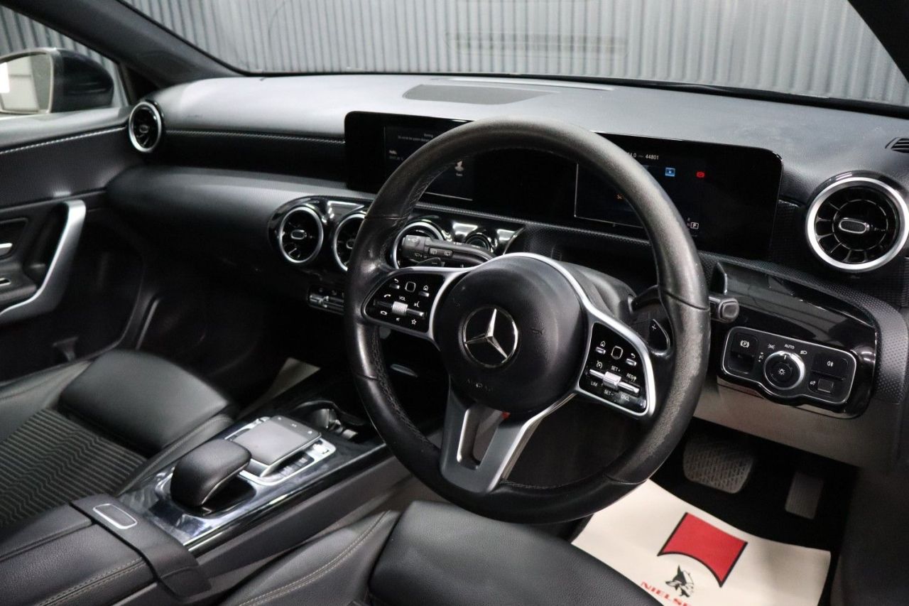 2019 MERCEDES A CLASS 1.5 A180d Sport Hatchback 5dr Diesel 7G-DCT Euro 6 (s/s) (116 ps) LONG MOT - vehicle photo 30 for sale on PureCar