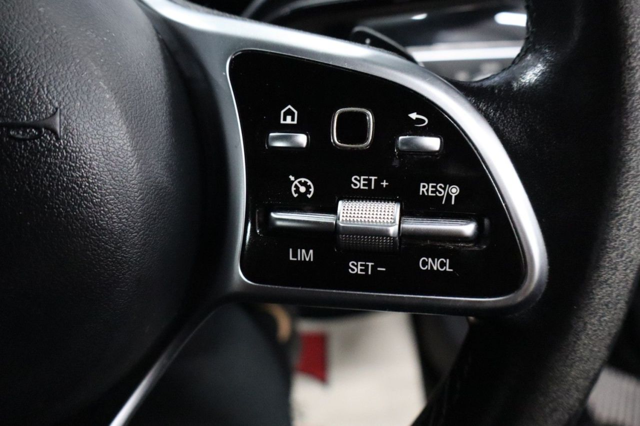 2019 MERCEDES A CLASS 1.5 A180d Sport Hatchback 5dr Diesel 7G-DCT Euro 6 (s/s) (116 ps) LONG MOT - vehicle photo 38 for sale on PureCar