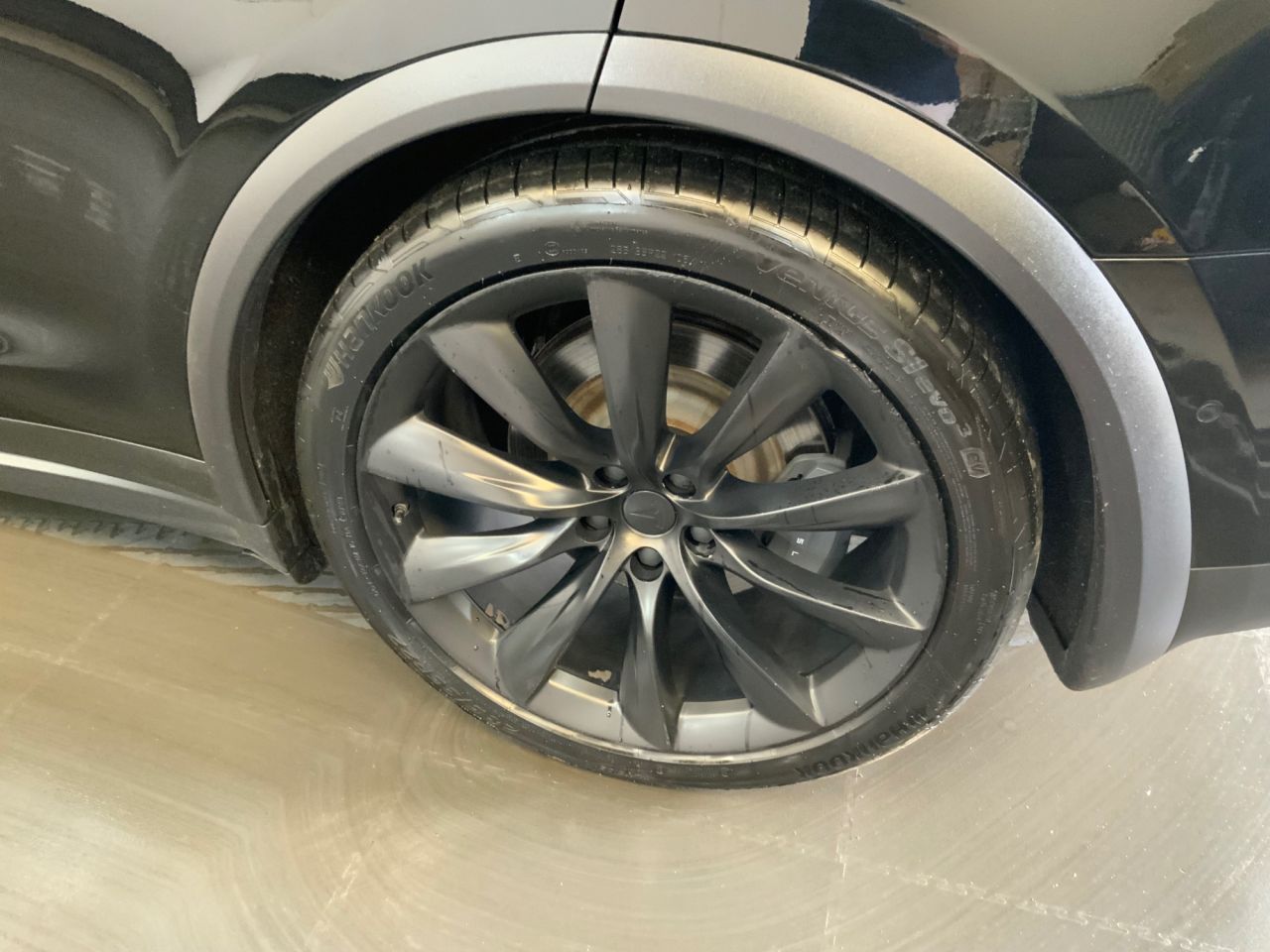 2020 TESLA MODEL X (Dual Motor) Long Range SUV 5dr Electric Auto 4WDE (417 bhp) - vehicle photo 15 for sale on PureCar