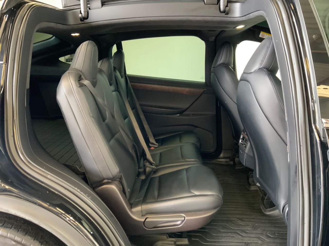 2020 TESLA MODEL X (Dual Motor) Long Range SUV 5dr Electric Auto 4WDE (417 bhp) - vehicle photo 23 for sale on PureCar