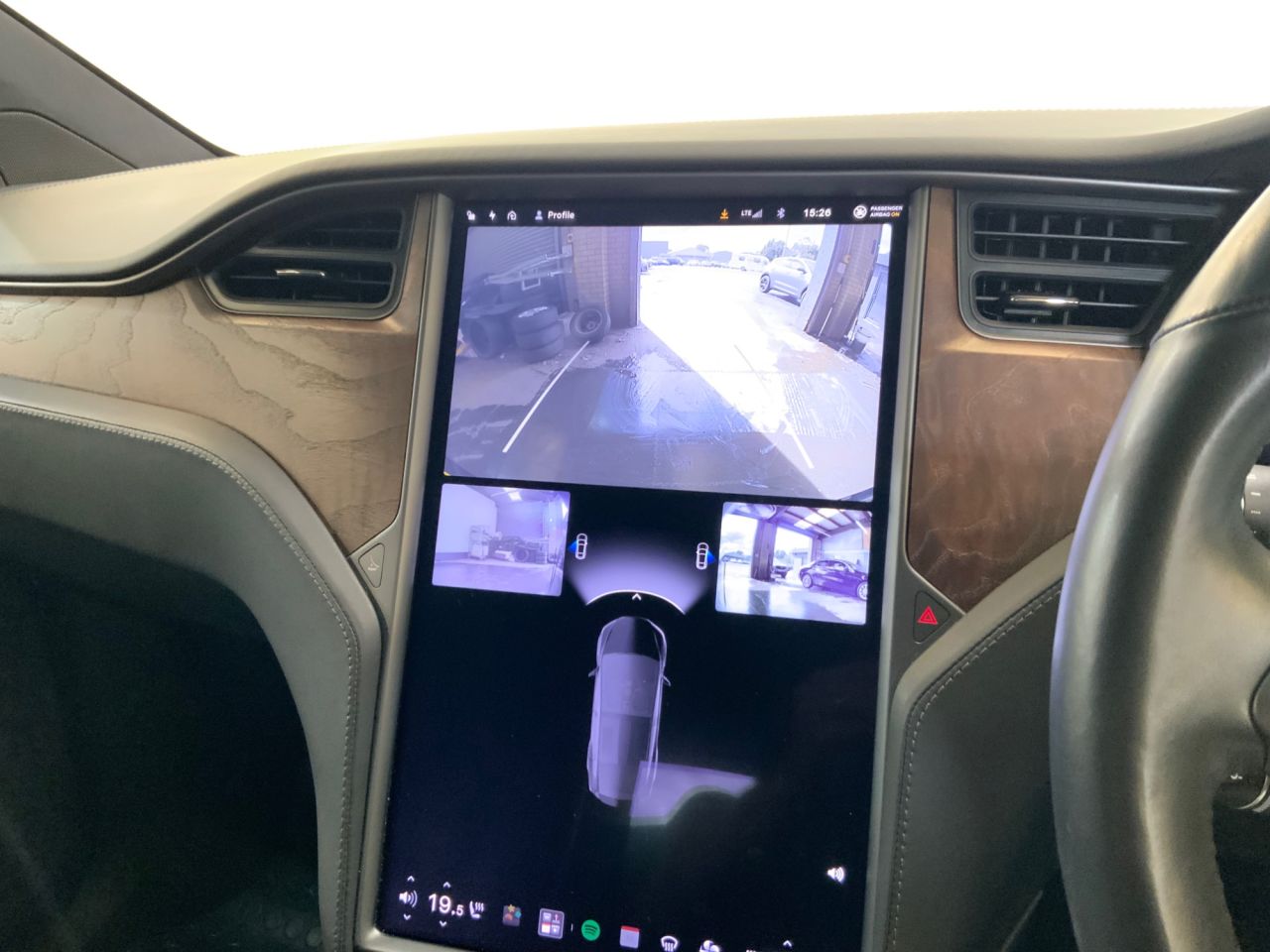 2020 TESLA MODEL X (Dual Motor) Long Range SUV 5dr Electric Auto 4WDE (417 bhp) - vehicle photo 26 for sale on PureCar