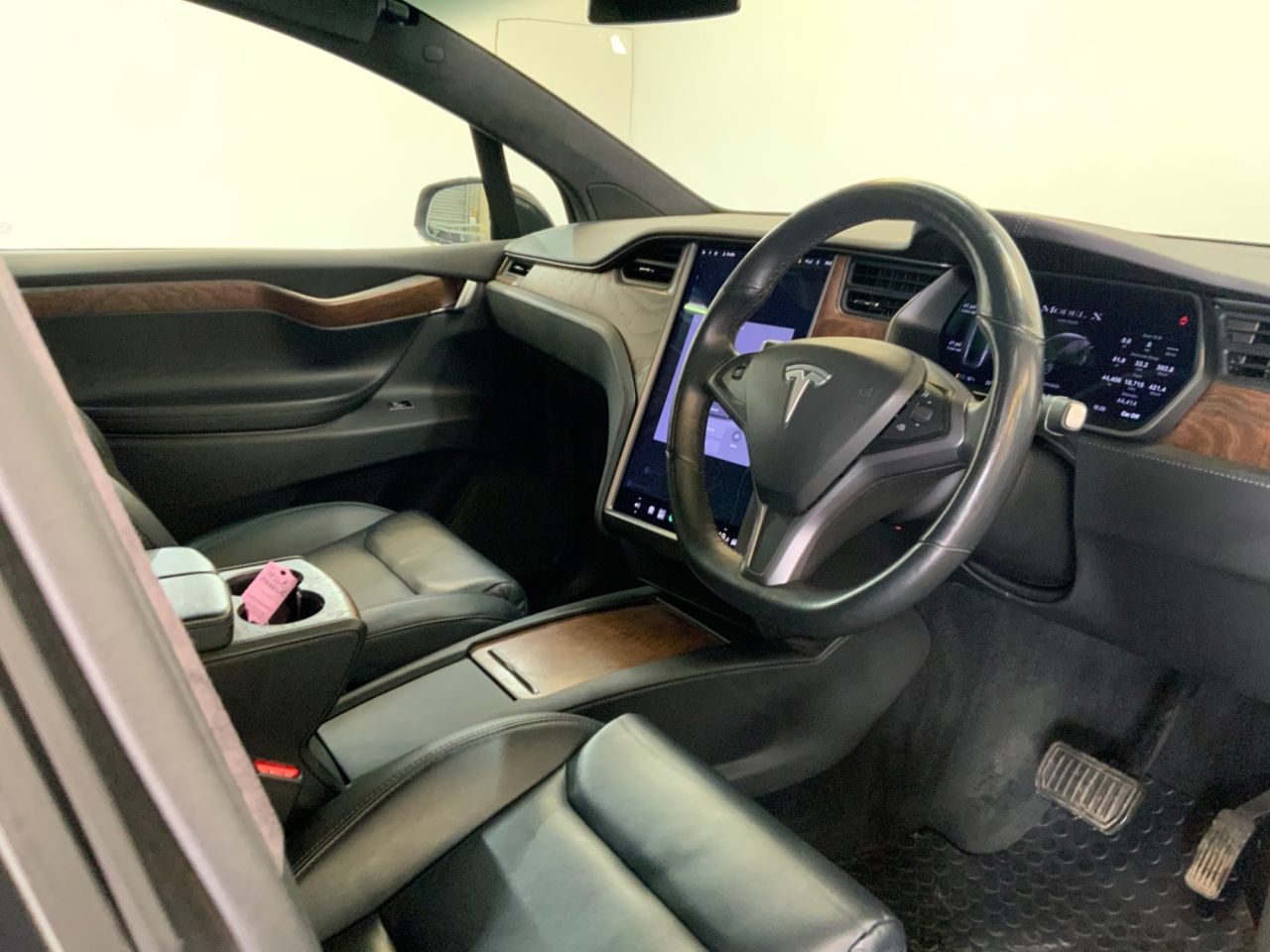 2020 TESLA MODEL X (Dual Motor) Long Range SUV 5dr Electric Auto 4WDE (417 bhp) - vehicle photo 28 for sale on PureCar