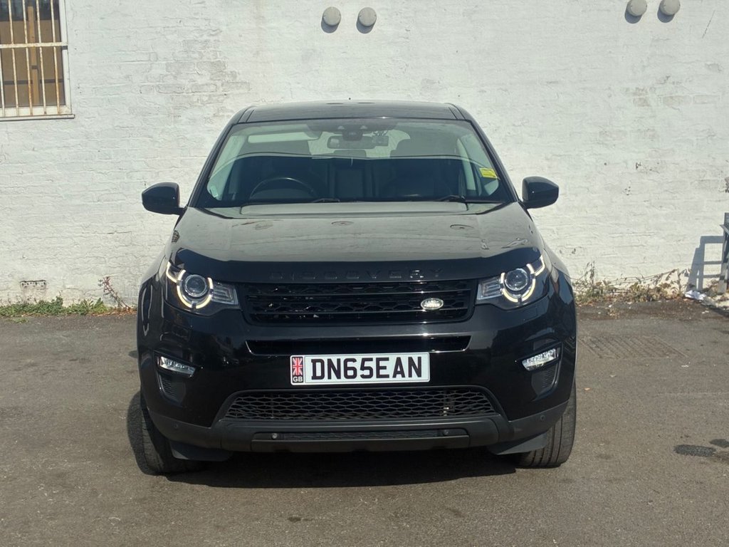 2015 Land Rover Discovery Sport — image 3