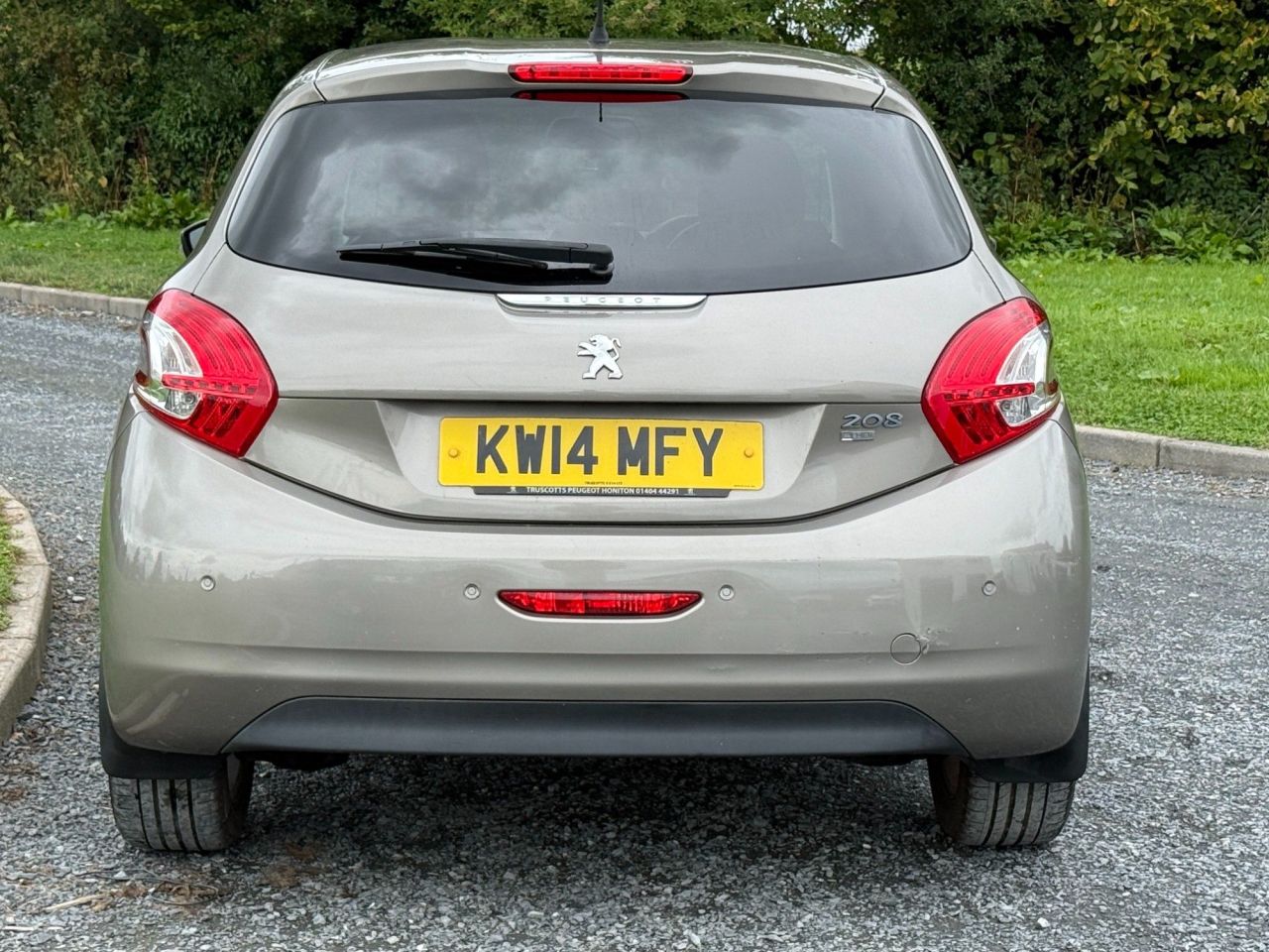 2014 PEUGEOT 1.6 e-HDi Allure Hatchback 5dr Diesel Manual Euro 5 (s/s) (92 ps) - vehicle photo 11 for sale on PureCar