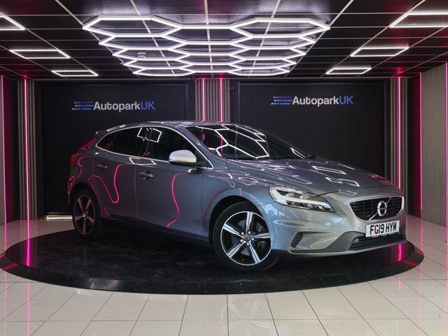 2019 Volvo V40