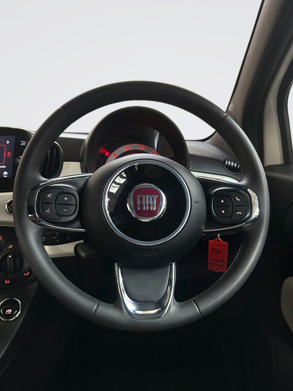 2022 Fiat 500 — image 14