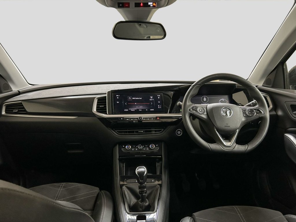 2024 Vauxhall Grandland — image 2