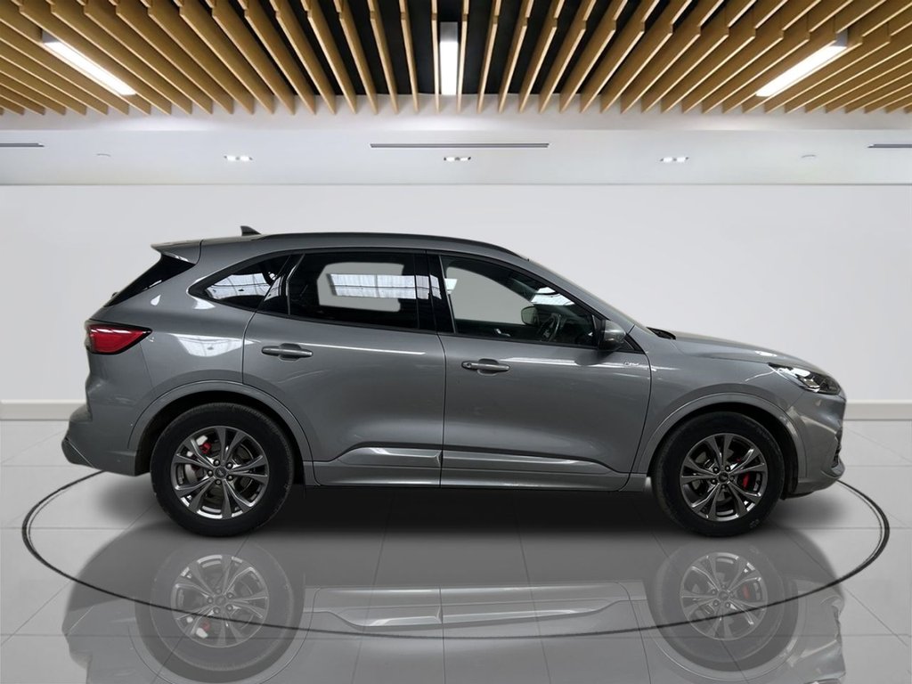 2023 Ford Kuga — image 7