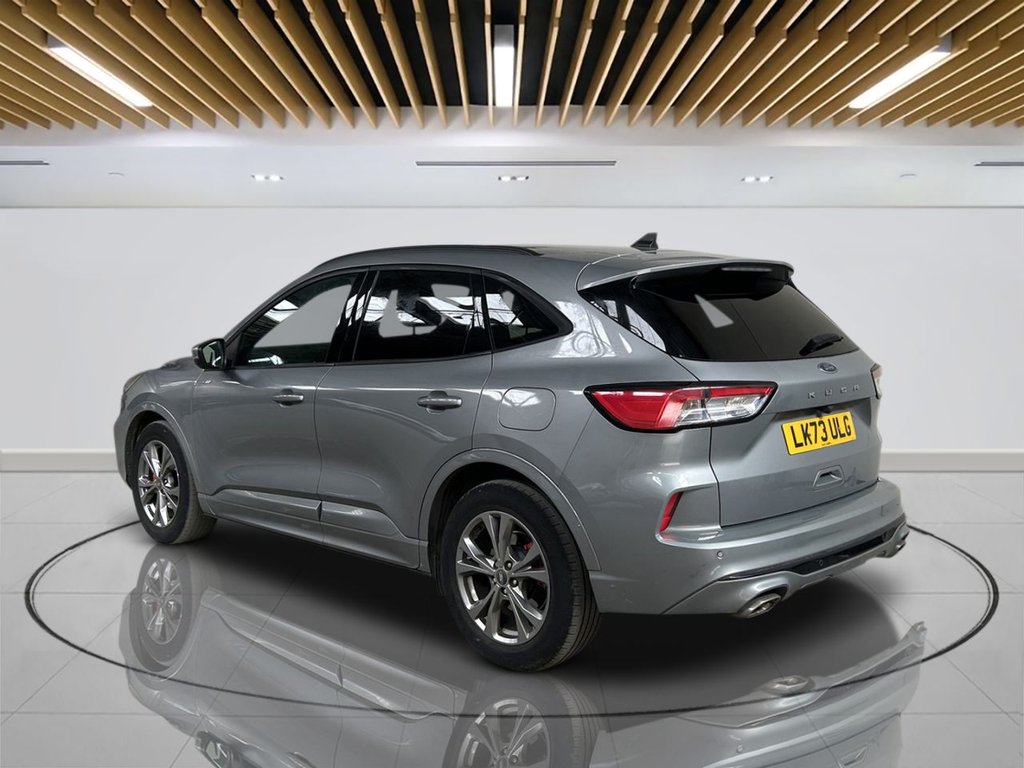 2023 Ford Kuga — image 5