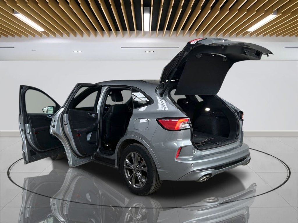 2023 Ford Kuga — image 8