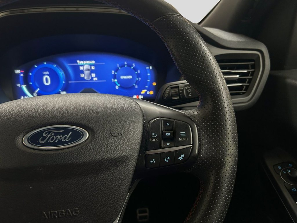 2023 Ford Kuga — image 15