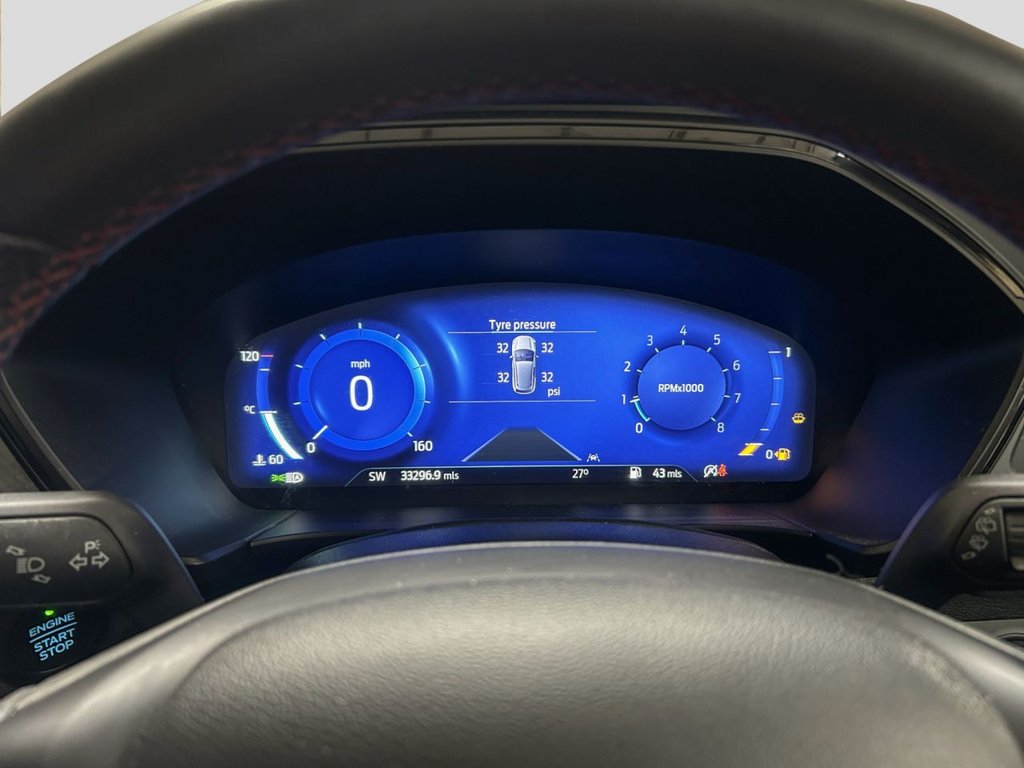 2023 Ford Kuga — image 18