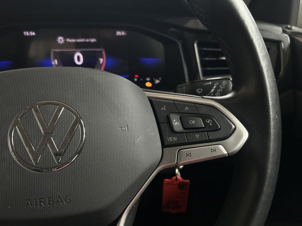 2023 Volkswagen Polo — image 17