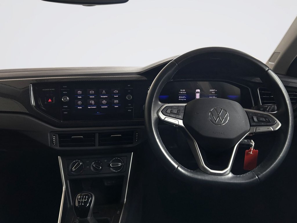 2023 Volkswagen Polo — image 13