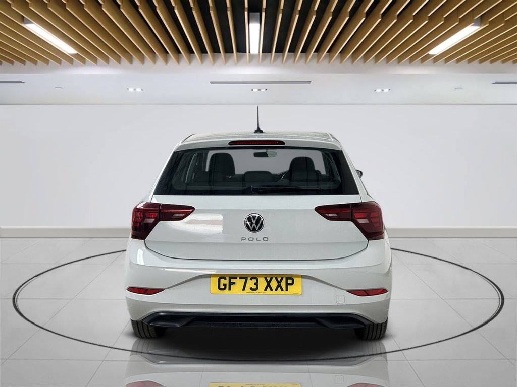 2023 Volkswagen Polo — image 7
