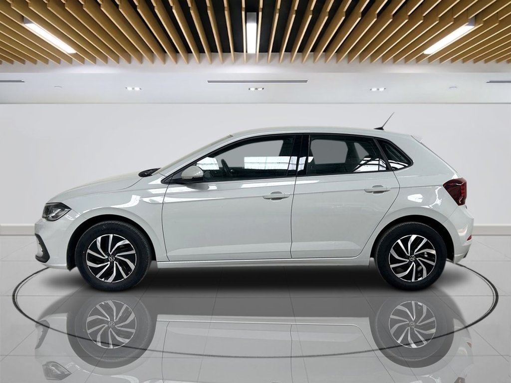 2023 Volkswagen Polo — image 5