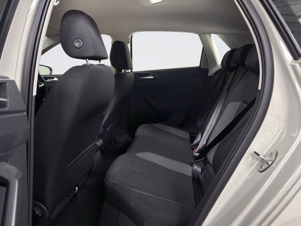 2023 Volkswagen Polo — image 12