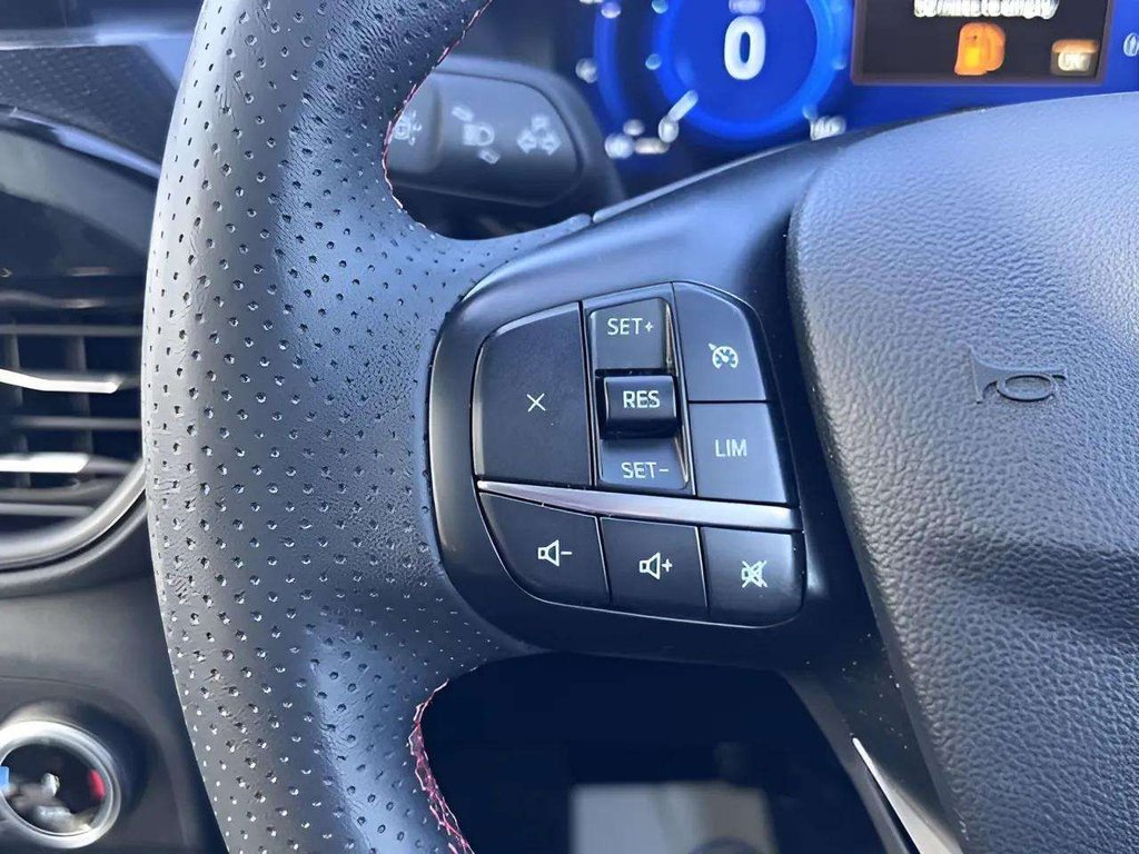 2023 Ford Kuga — image 9