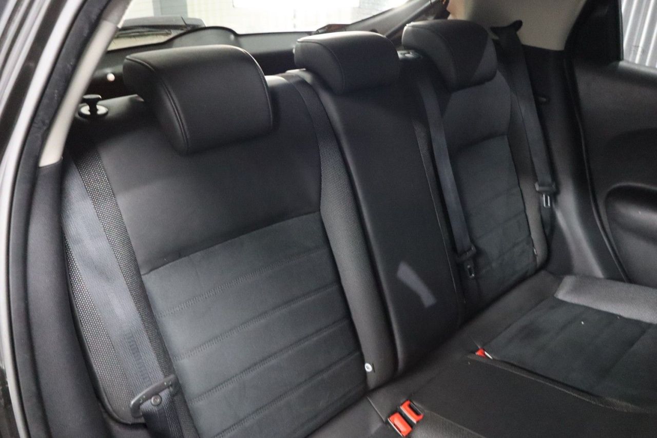 2019 NISSAN JUKE 1.6 Bose Personal Edition SUV 5dr Petrol Manual Euro 6 (112 ps) LOW INSURAN - vehicle photo 25 for sale on PureCar