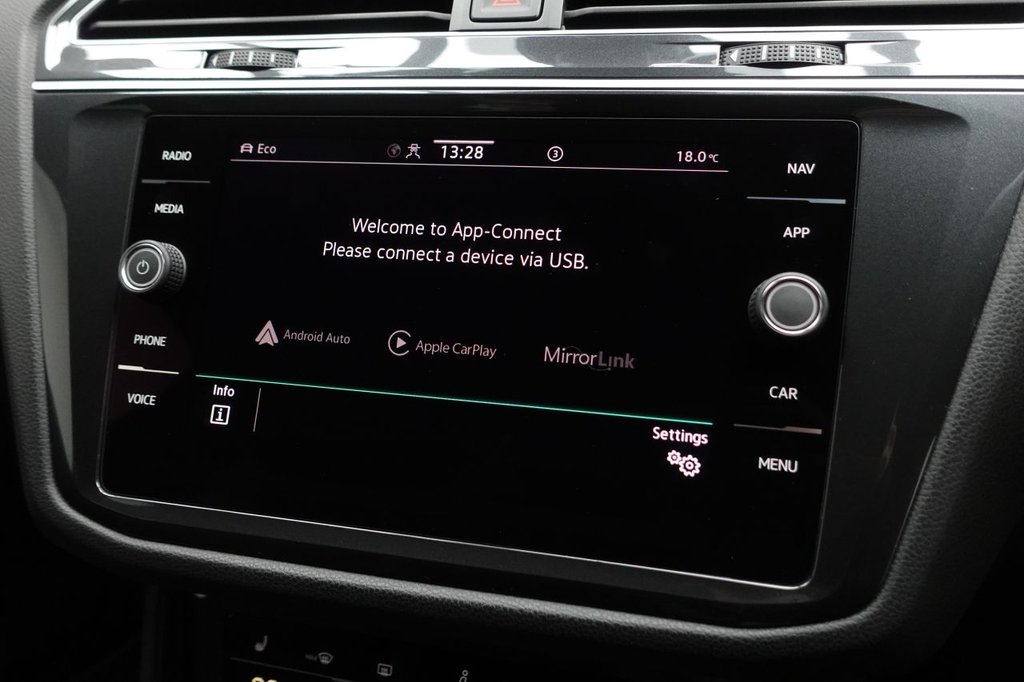 2020 Volkswagen Tiguan — image 15