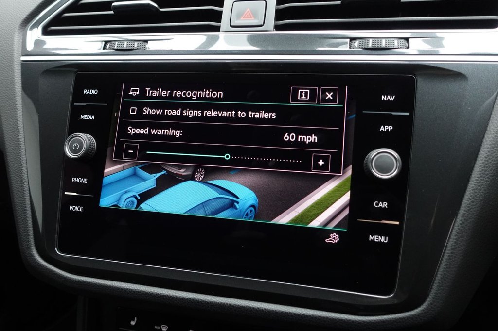 2020 Volkswagen Tiguan — image 19