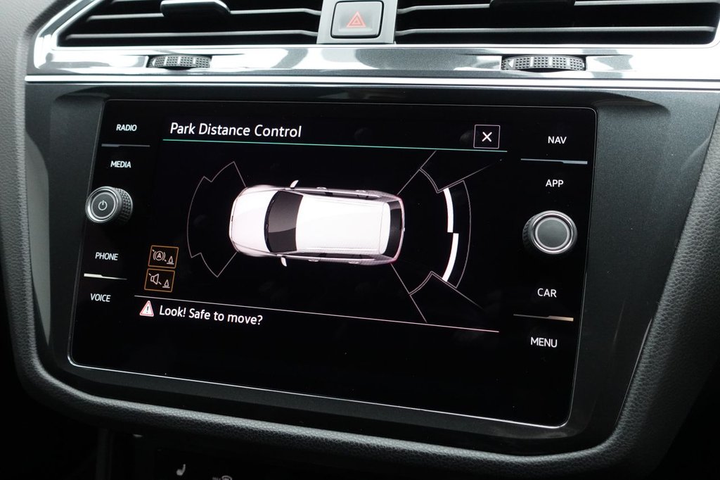 2020 Volkswagen Tiguan — image 9
