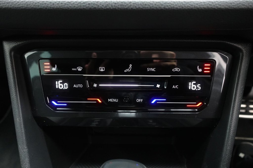 2020 Volkswagen Tiguan — image 28