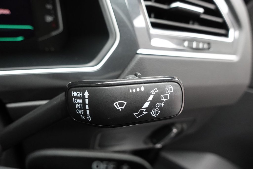 2020 Volkswagen Tiguan — image 27
