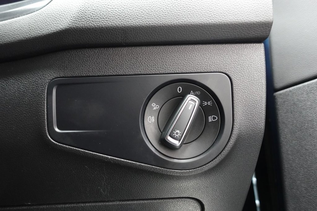 2020 Volkswagen Tiguan — image 36