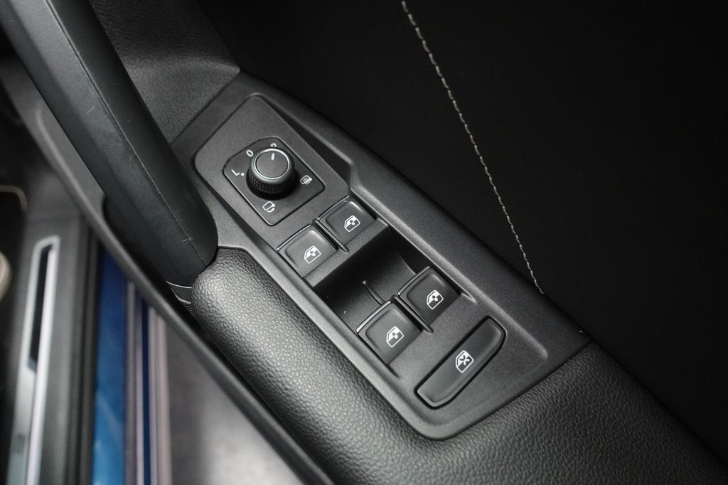 2020 Volkswagen Tiguan — image 35