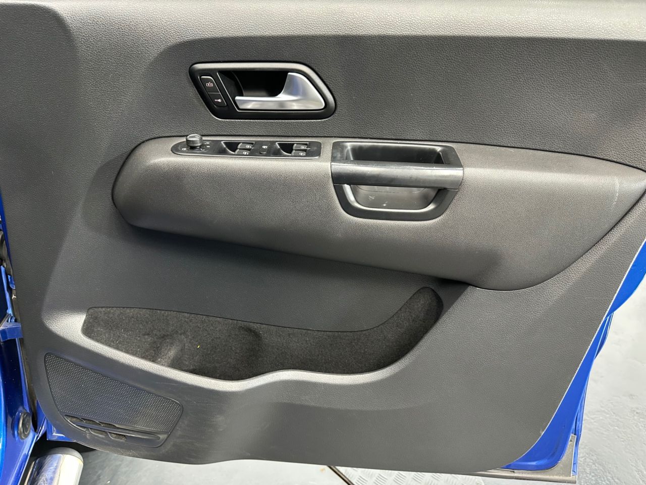 2019 VOLKSWAGEN AMAROK 3.0 TDI V6 Aventura Pickup Double Cab 4dr Diesel Auto 4Motion Euro 6 (s/s) - vehicle photo 22 for sale on PureCar