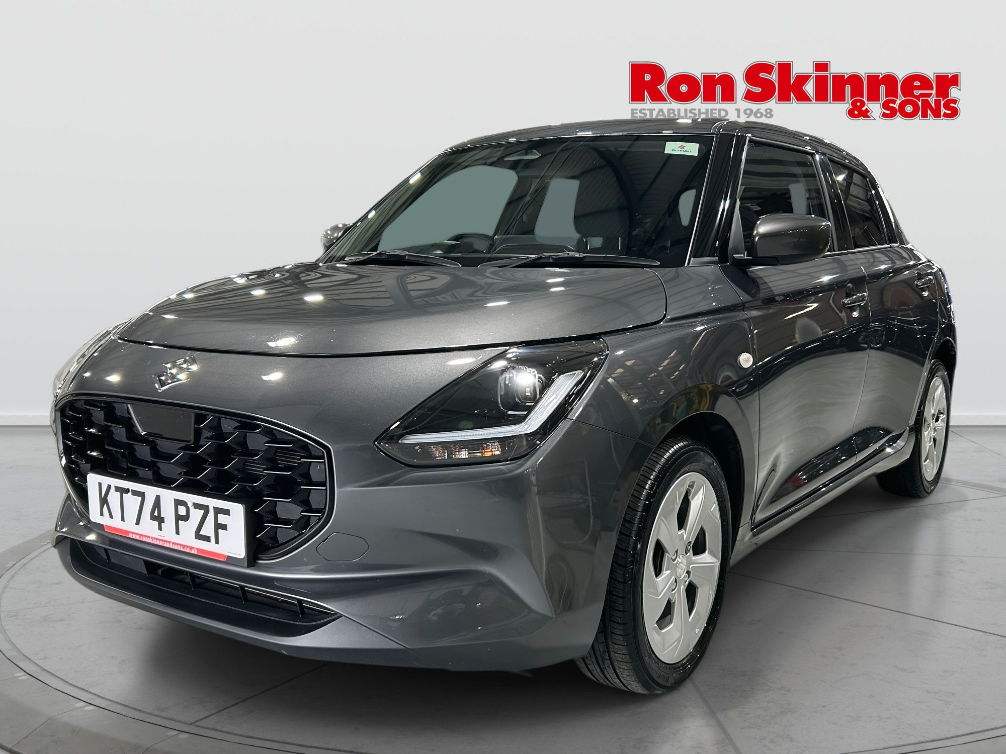 2025 Suzuki Swift — image 2