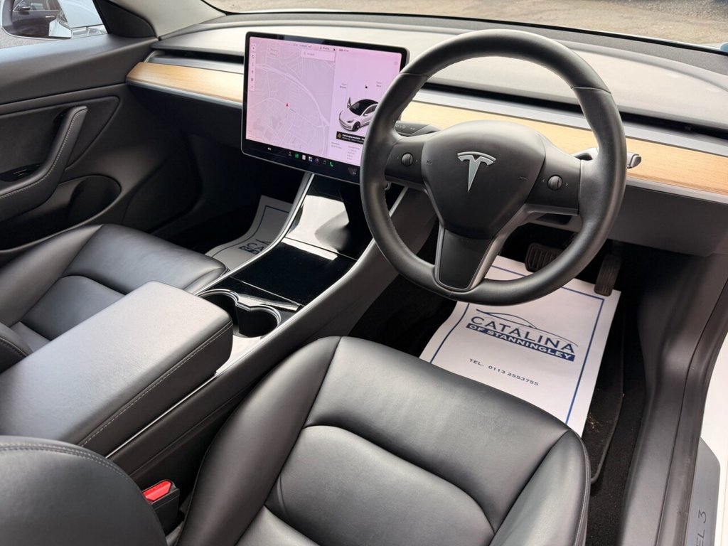 2020 Tesla Model 3 — image 12