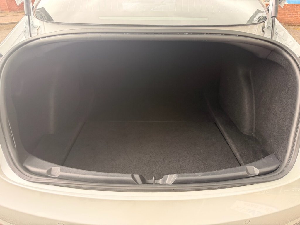 2020 Tesla Model 3 — image 6