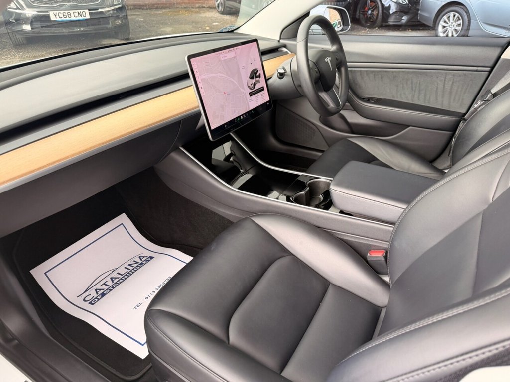 2020 Tesla Model 3 — image 17