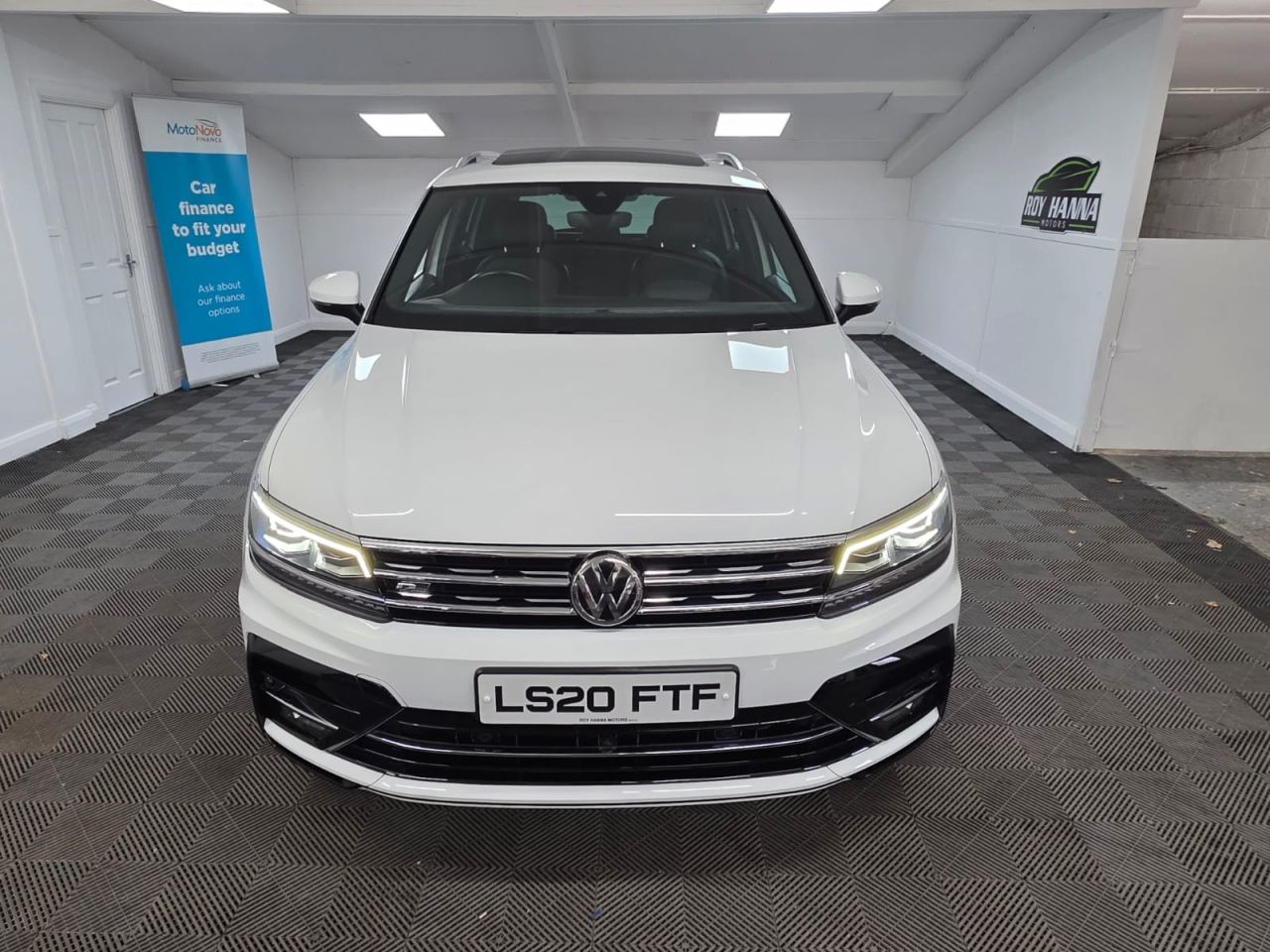 2020 VOLKSWAGEN TIGUAN 2.0 TDI R-Line Tech SUV 5dr Diesel DSG Euro 6 (s/s) (150 ps) 1 Owner from n - vehicle photo 23 for sale on PureCar