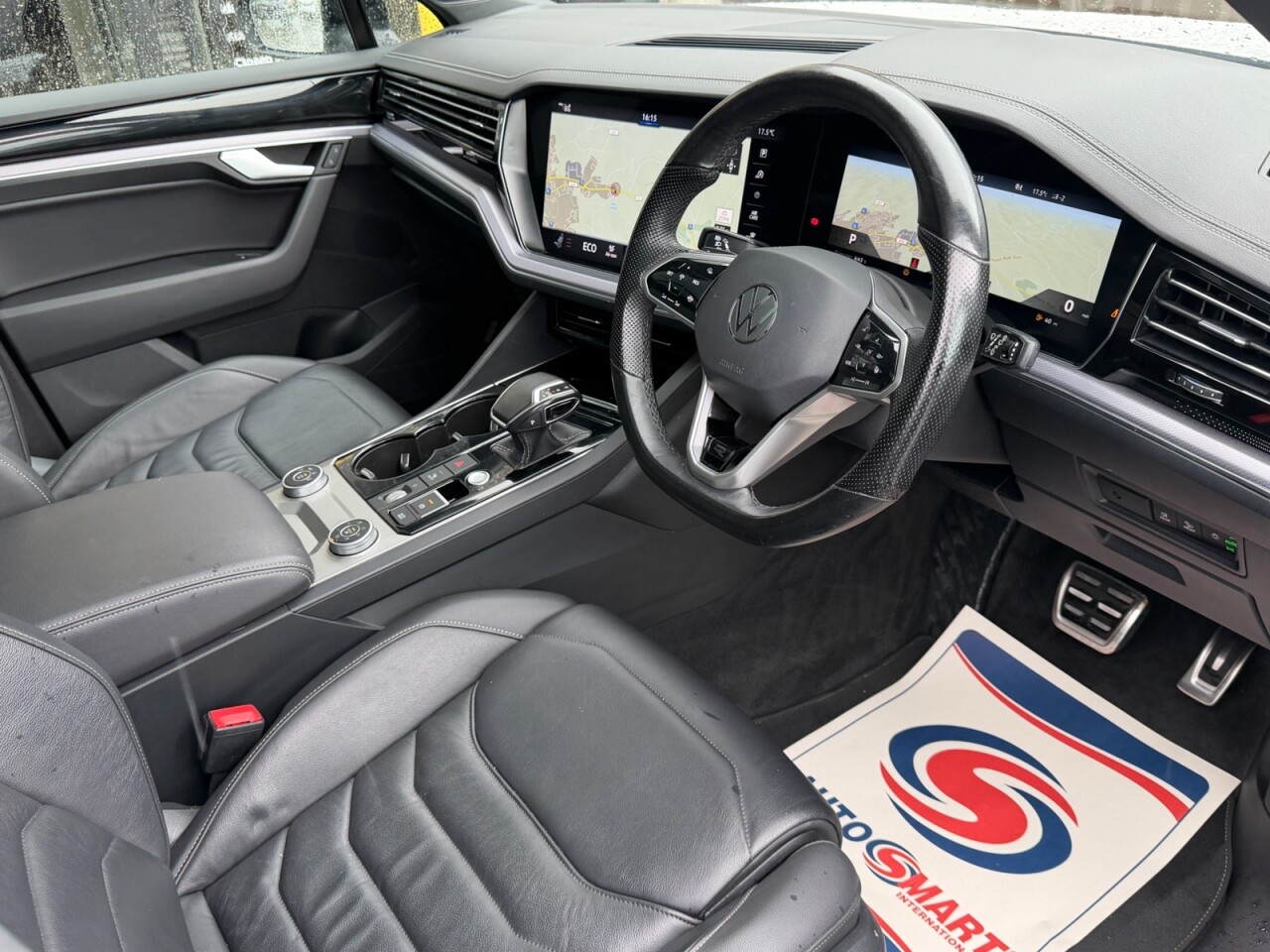 2023 VOLKSWAGEN TOUAREG 3.0 TDI V6 Black Edition SUV 5dr Diesel Tiptronic 4Motion Euro 6 (s/s) (231 - vehicle photo 8 for sale on PureCar