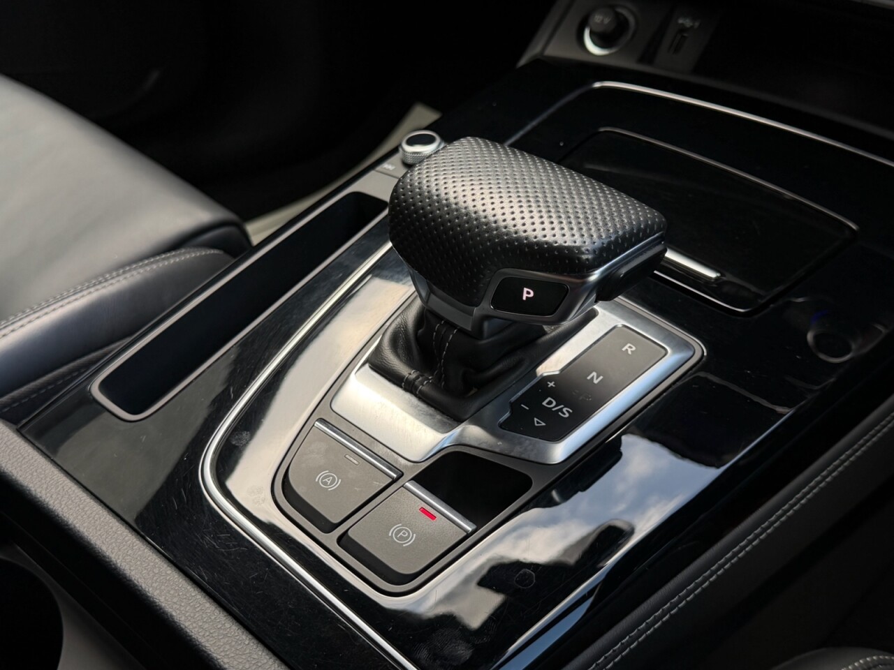 2022 AUDI Q5 Edition 1 - vehicle photo 16 for sale on PureCar