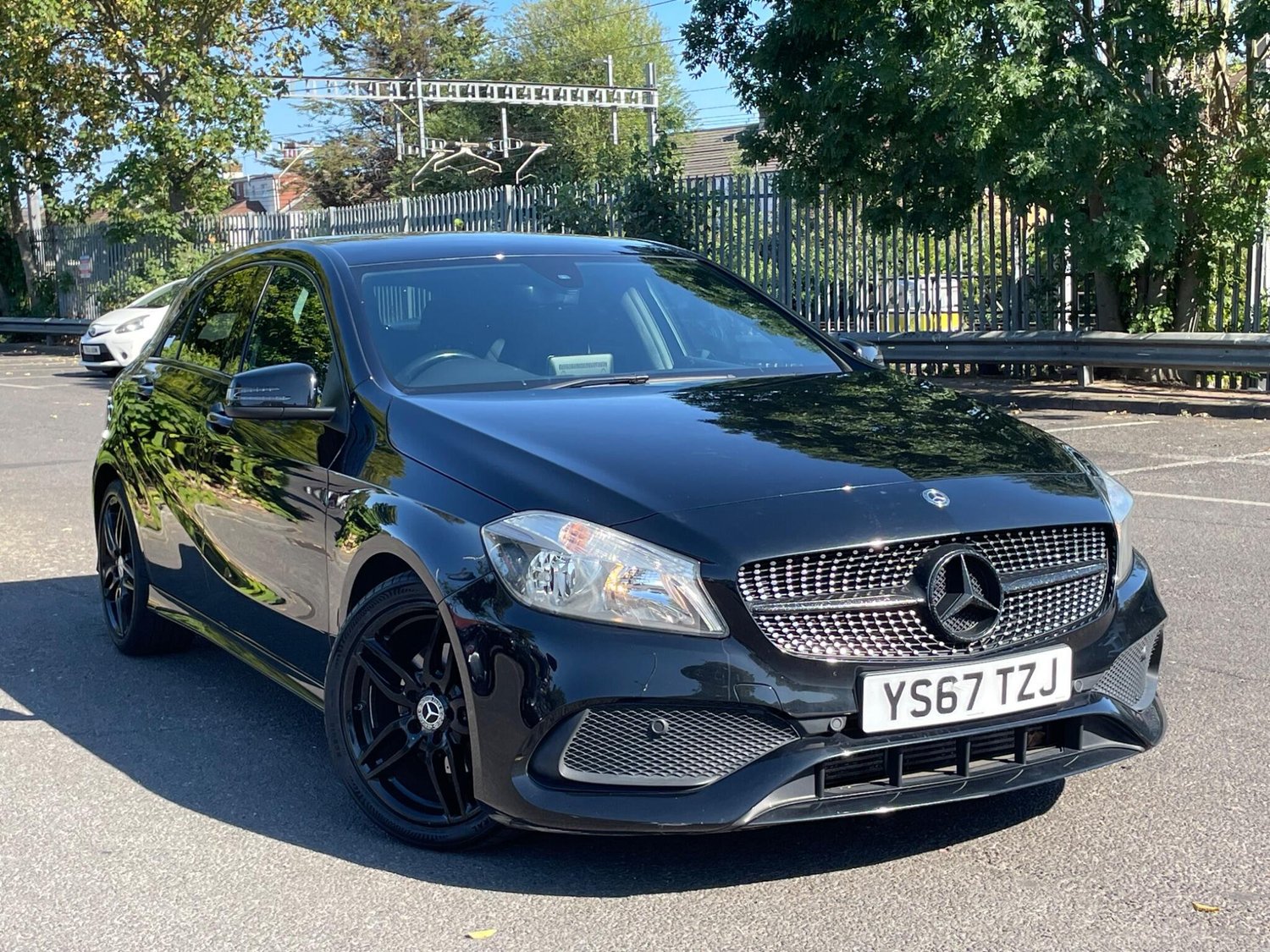 MERCEDES A CLASS 1.5 A180D AMG LINE 7G DCT EURO 6 S S 5DR JUST...